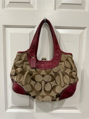 Coach Ergo Pleated Kiss lock Bag Signature Shoulder Bag in Brown & Red